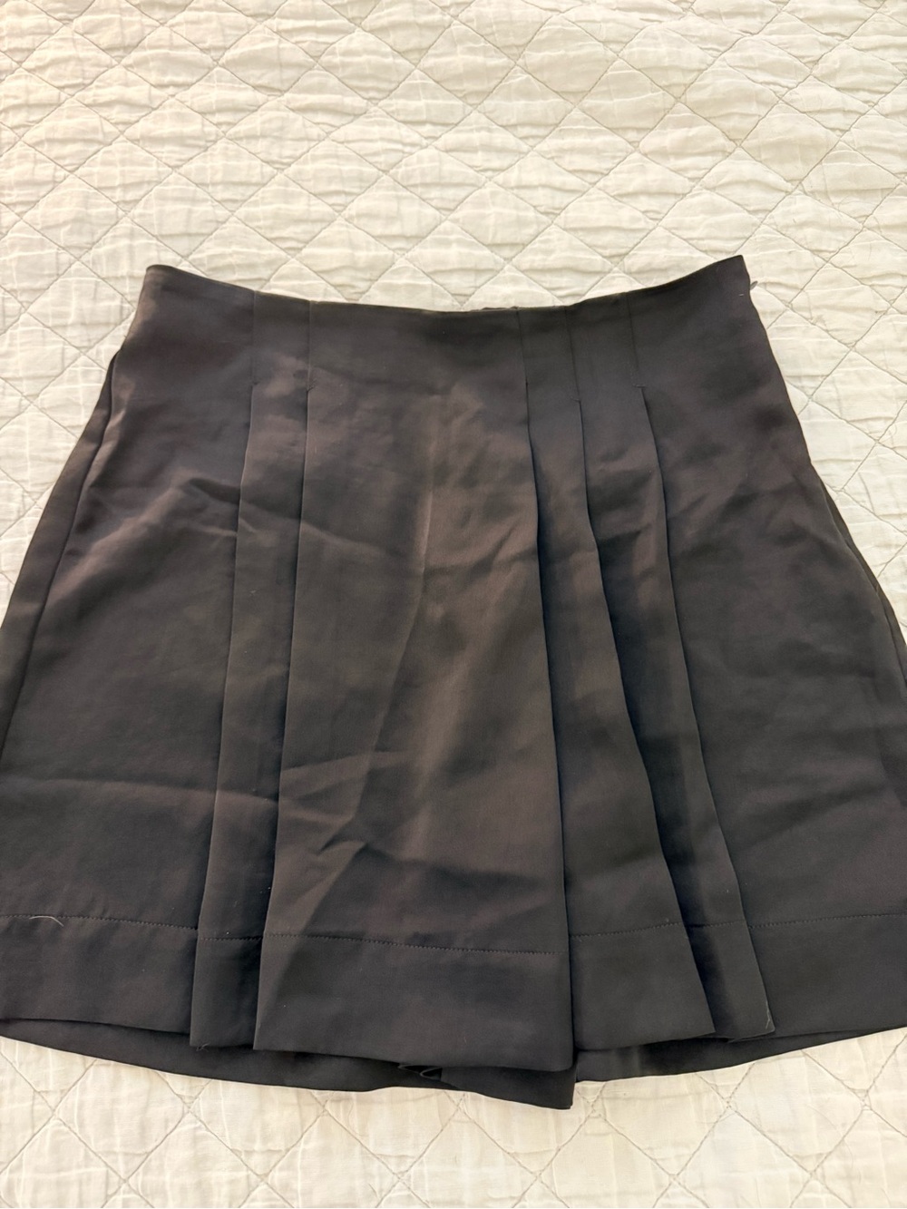 Banana Republic Black Satin Pleated Skort
